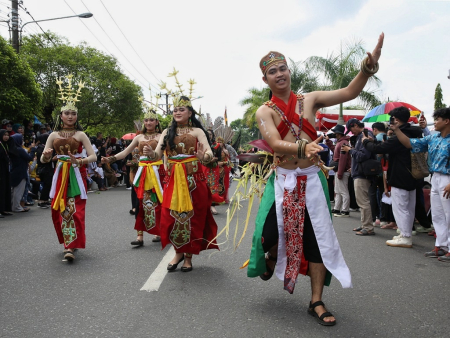 TARI WADIAN DADAS dan BAWO 