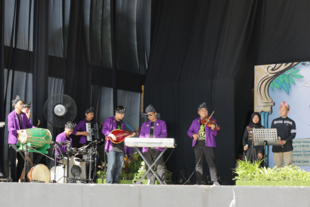 MUSIK SANGGAR BANUA