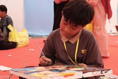 LOMBA LUKIS