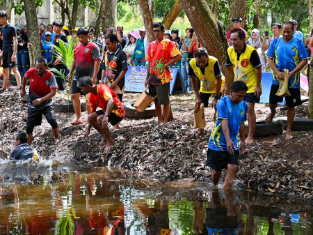 LOMBA MANGARUHI FBIM