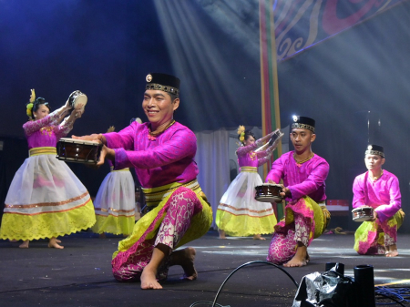 TARI ZAPIN MERAMPAK TALI
