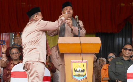 AIR MINUM UNTUK WALIKOTA PARIAMAN