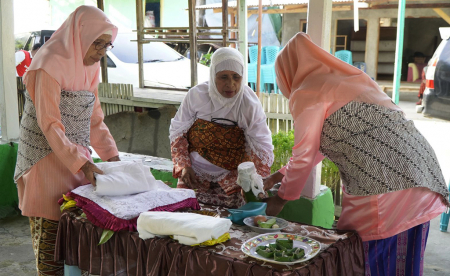 SIAPKAN RITUAL HOGO JAKO 