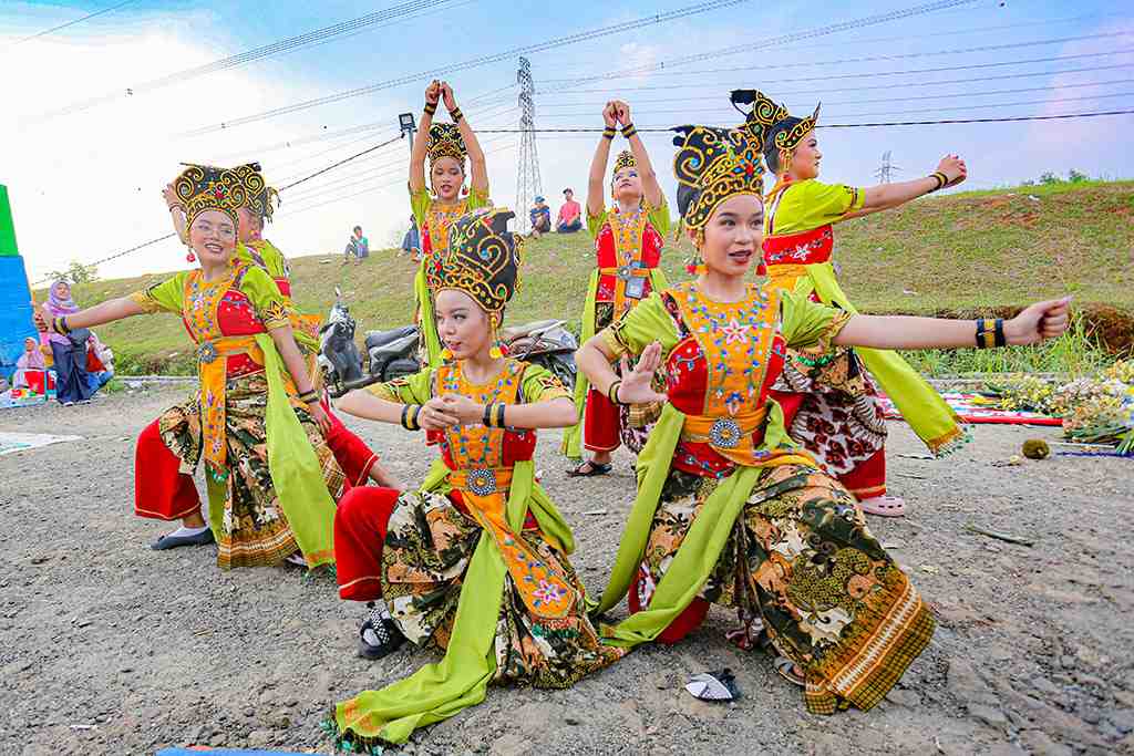 LEBARAN DEPOK 2023
