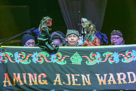 PERTYUNJUKAN RAKYAT WAYANG GOLEK