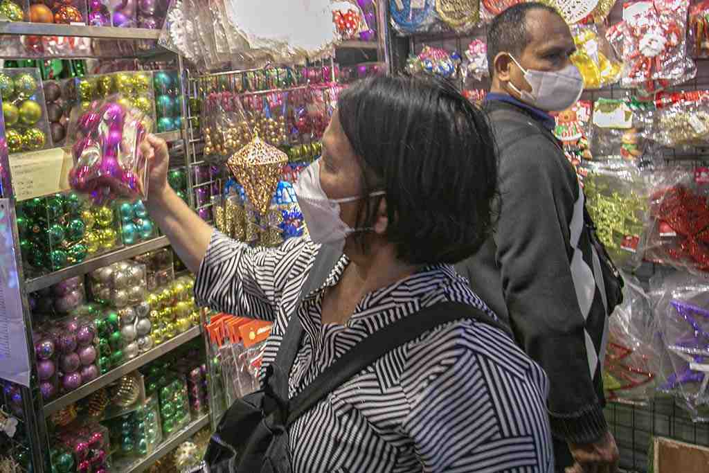 PILIH PERNAK PERNIK NATAL