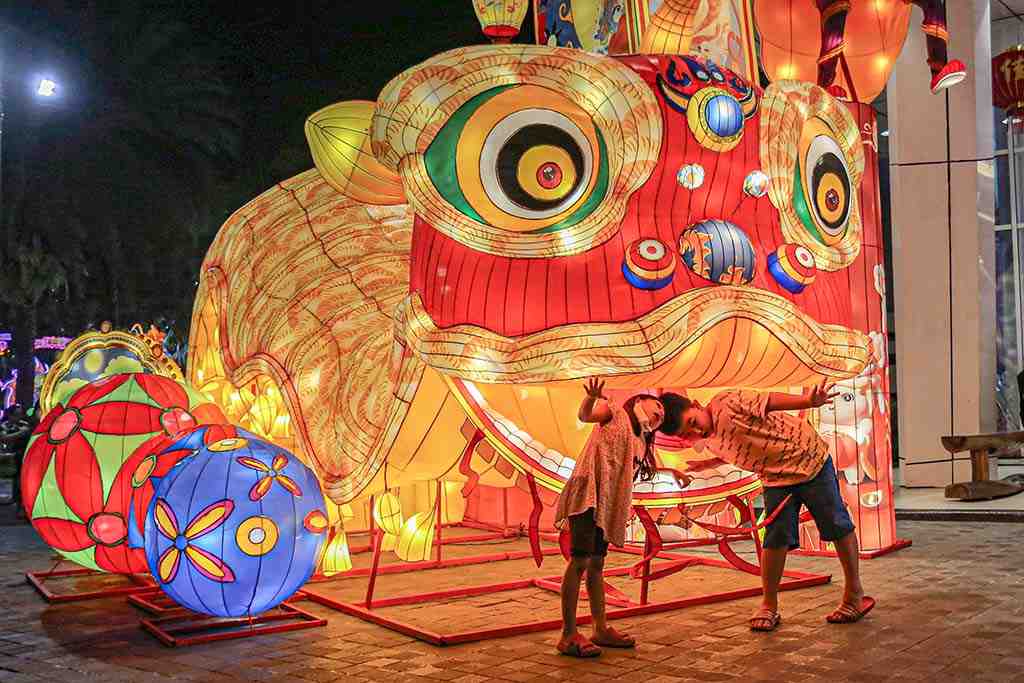 FESTIVAL LENTERA JELANG IMLEK