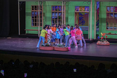 TEATER MUSIKAL ANAK