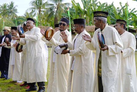 IRINGI KARNAVAL BUDAYA