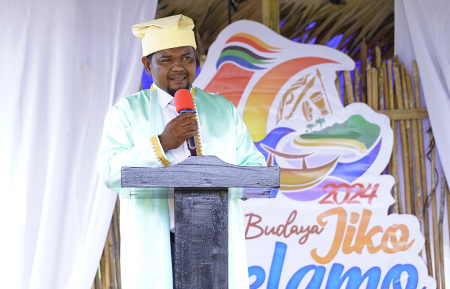KARNAVAL BUDAYA HUT KE-16 KELURAHAN AKELAMO
