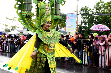 KOSTUM GERBANG BANGGAI