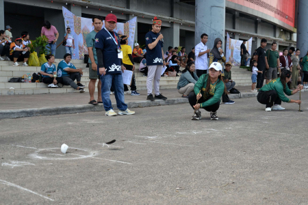 LOMBA BALOGO FESTIVAL BUDAYA ISEN MULANG 