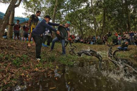 PERSIAPAN LOMBA MANGARUHI 