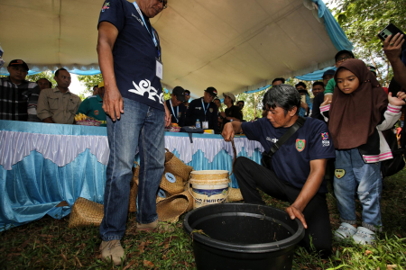 HITUNG IKAN HASIL TANGKAPAN 