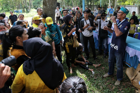 JELASKAN PERATURAN LOMBA MANGARUHI 