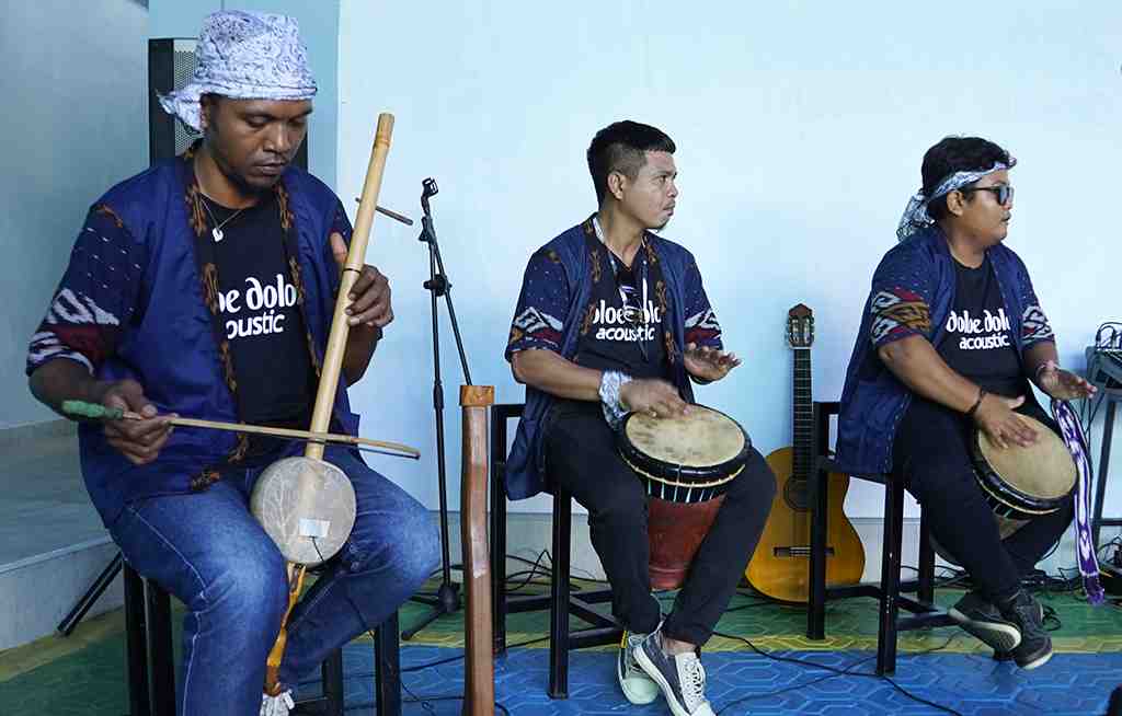 MAINKAN ALAT MUSIK TRADISIONAL