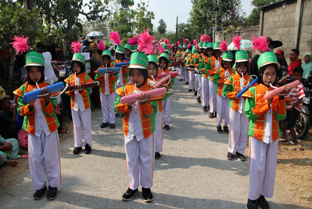 MARCHING BAND SD PELEM BLORA