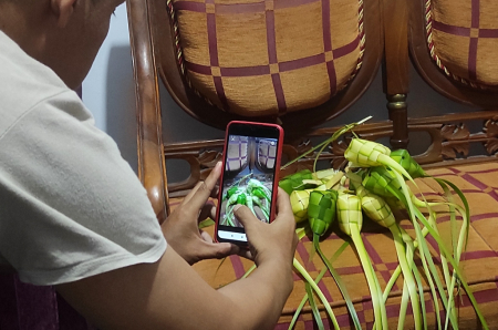 MEMOTRET WADAH KETUPAT