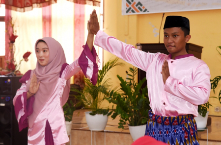 MEMPERKENALKAN BUDAYA GORONTALO