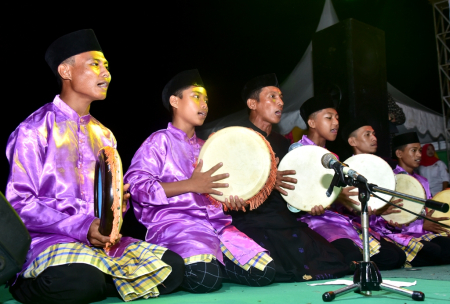 MENABUH REBANA