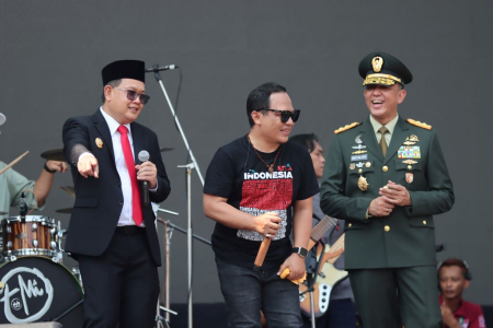BAND WALI MERIAHKAN HARI SUMPAH PEMUDA