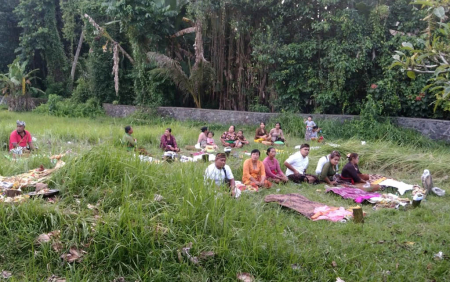 RITUAL NYENGKER SETRA