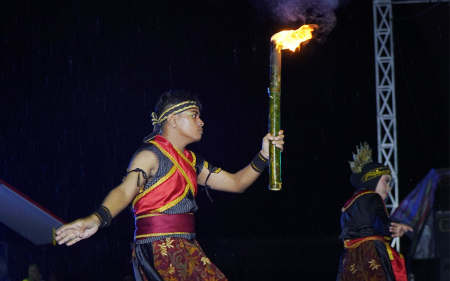 TARIAN OBOR