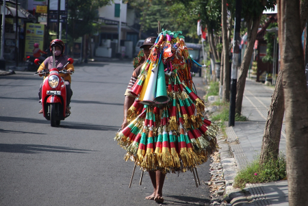 PENJUAL TEROMPET di BLORA