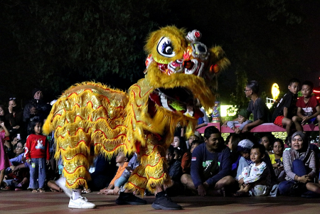 PERTUNJUKAN BARONGSAI