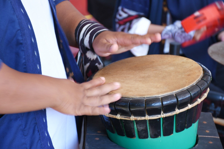 ALAT MUSIK TIFA
