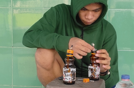 PASANG SUMBU LAMPU BOTOL