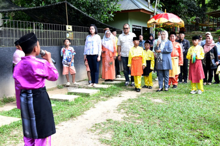 PEMANGKU ADAT CILIK