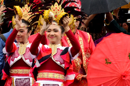 PEMBUKAAN KARNAVAL KARAWO