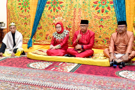 PENGHORMATAN ADAT GORONTALO