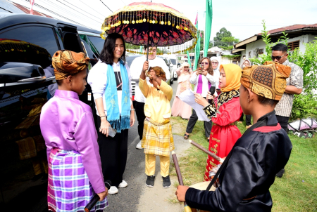 PETUGAS ADAT CILIK
