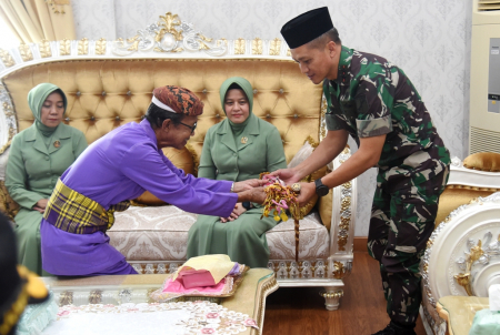 PROSESI ADAT MOPOTILOLO