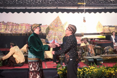 PAGELARAN WAYANG KULIT 