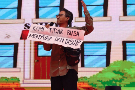 TEATRIKAL PENDIDIKAN ANTI KORUPSI