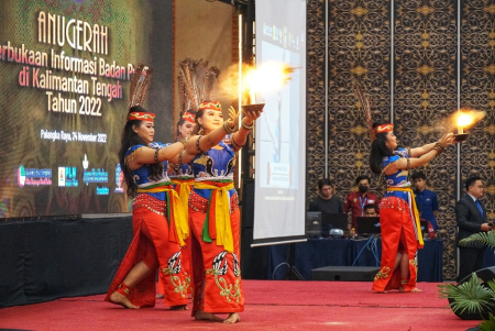 TARIAN PANATAU TATU HIANG