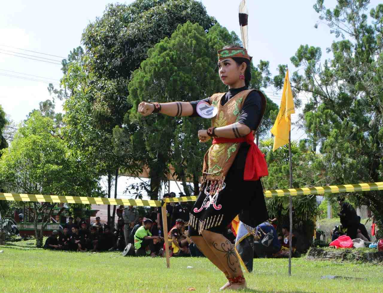 LOMBA LAWANG SAKEPENG