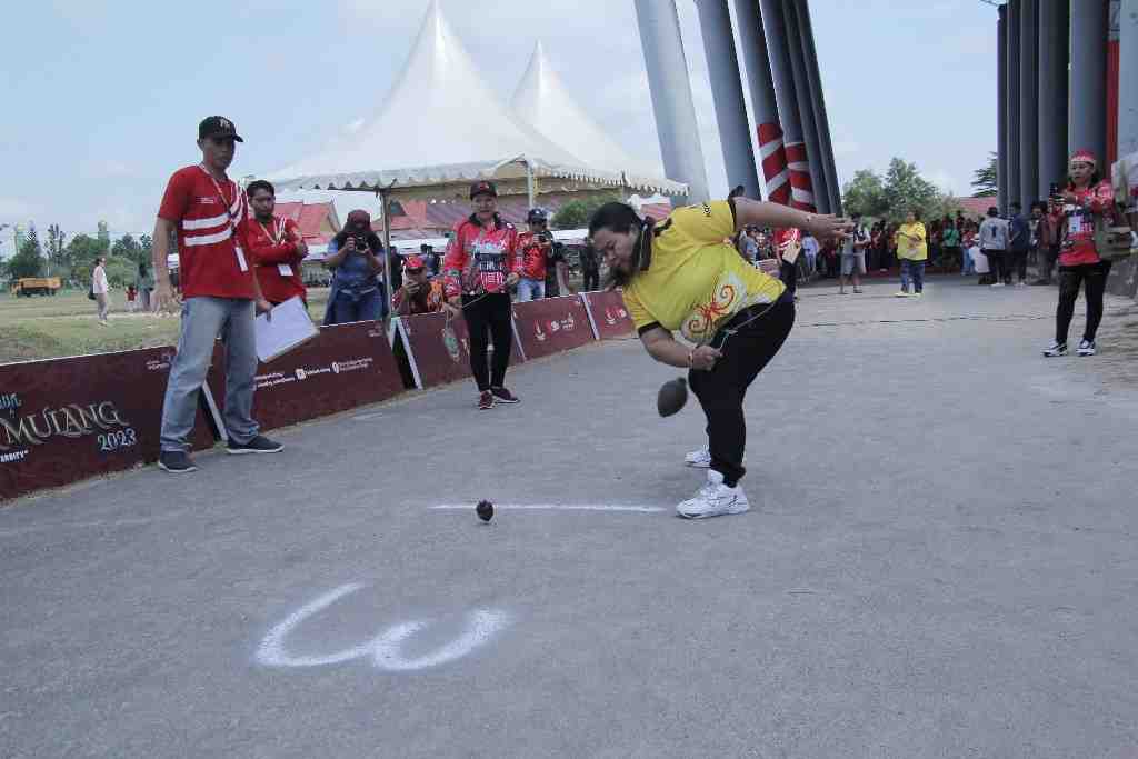 LOMBA HABAYANG