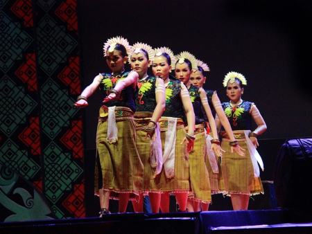 TARI WADIAN DADAS