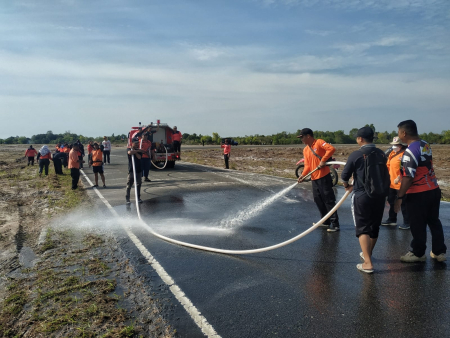 KERJA BAKTI SAMBUT ONEPRIX