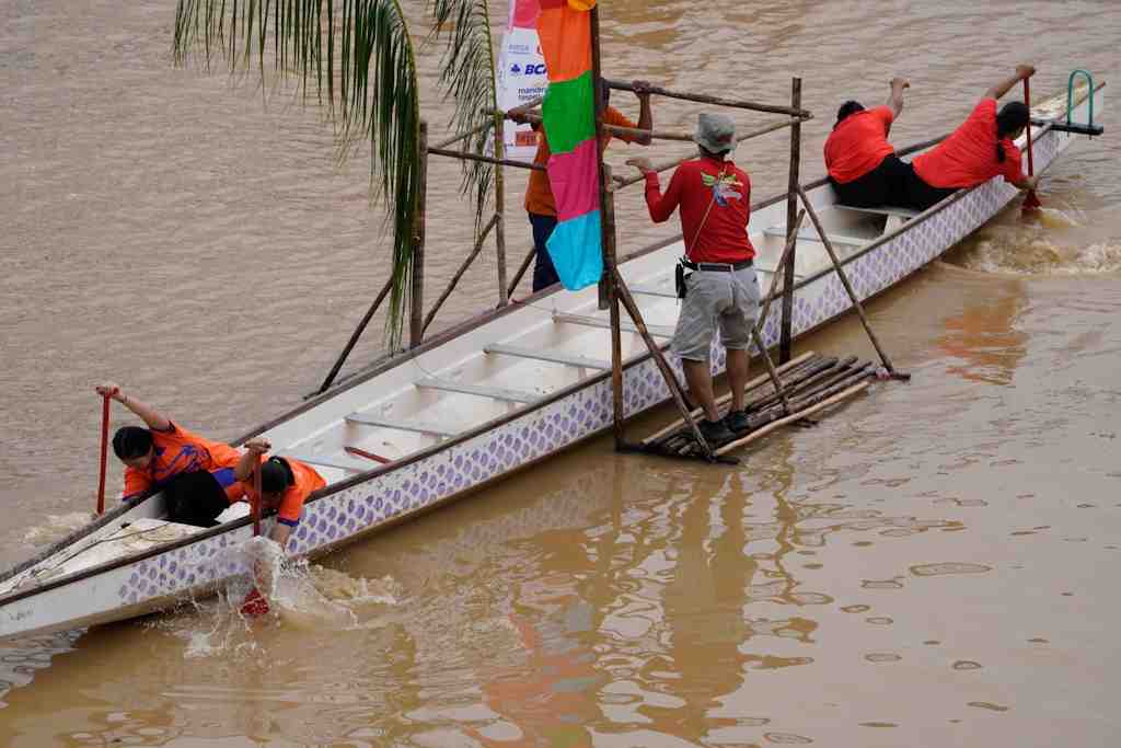 LOMBA BESEI KAMBE FBIM