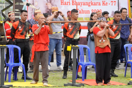 LOMBA MANYIPET HUT BHAYANGKARA 