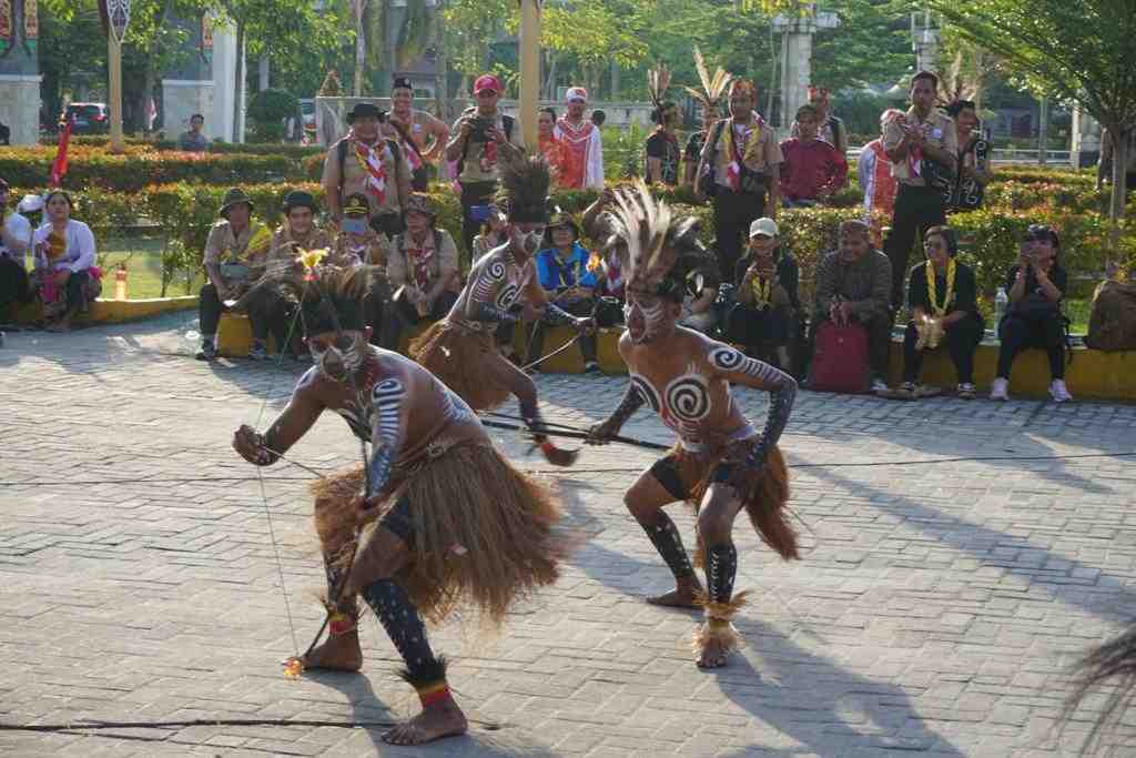 TARIAN BERBURU