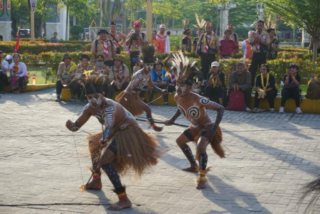 TARIAN BERBURU