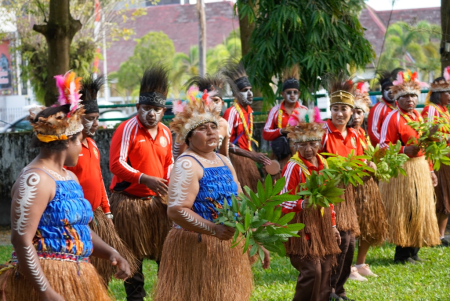 TARI KREASI MODERN 