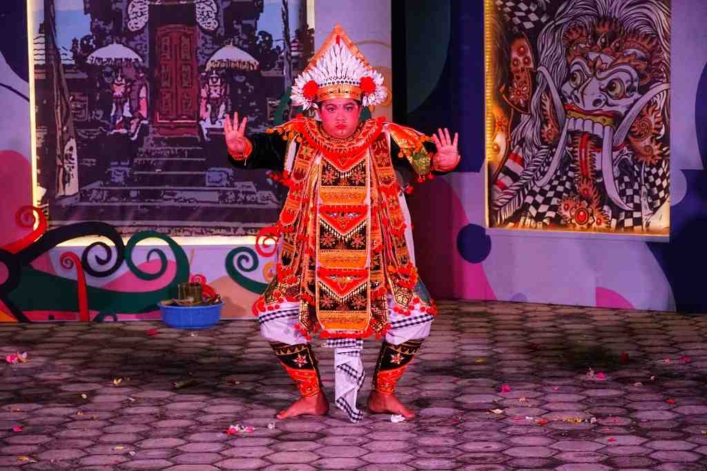 TARI BARIS