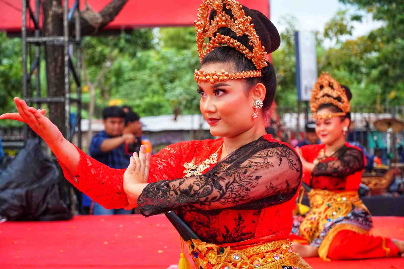 TARI KREASI BANDRONG ING CILEGON